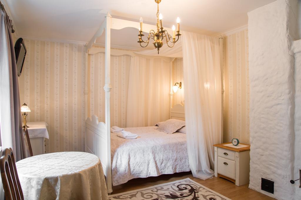 Kärdla Posti Hostel מראה חיצוני תמונה