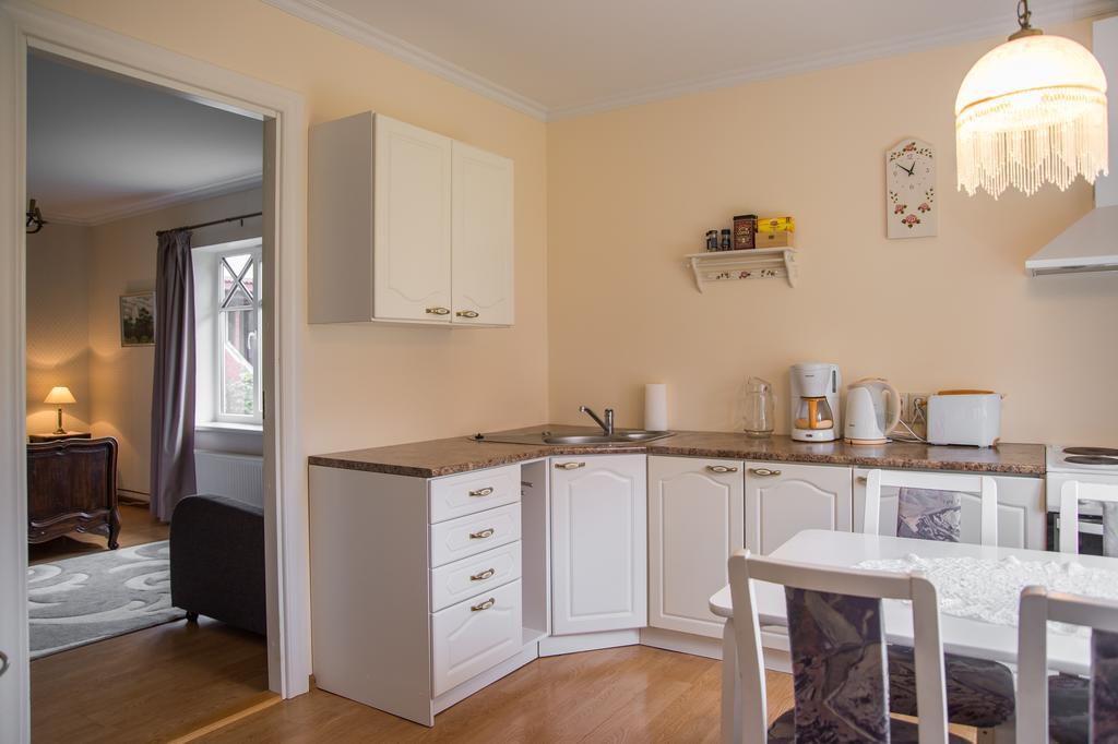 Kärdla Posti Hostel מראה חיצוני תמונה