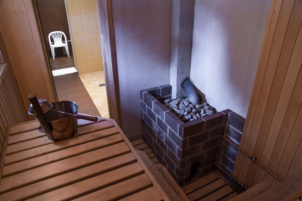 Kärdla Posti Hostel מראה חיצוני תמונה