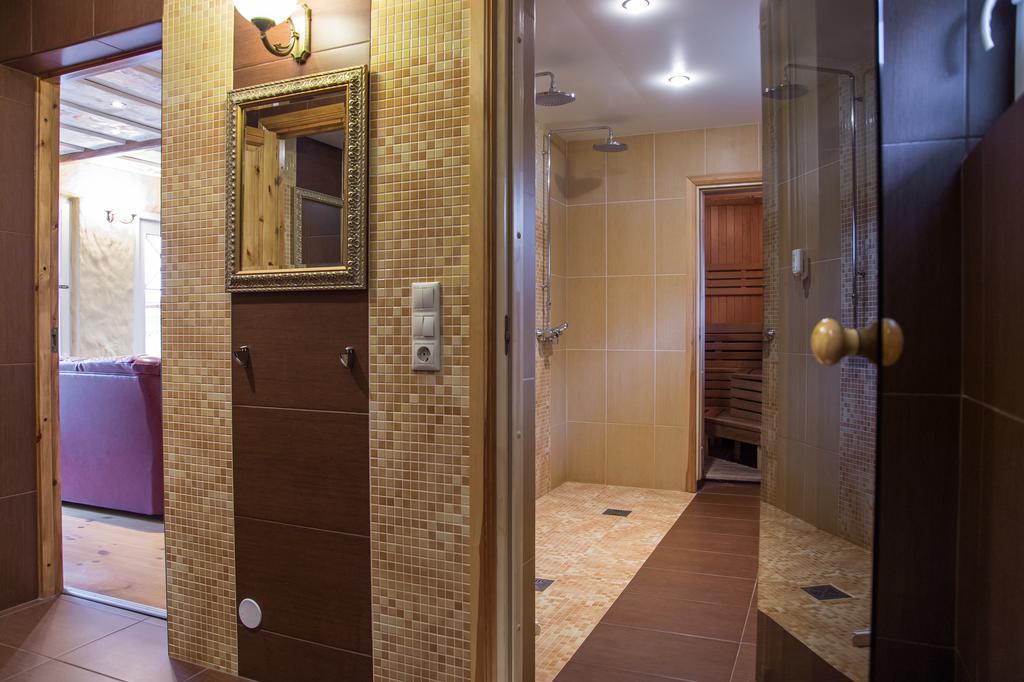 Kärdla Posti Hostel מראה חיצוני תמונה