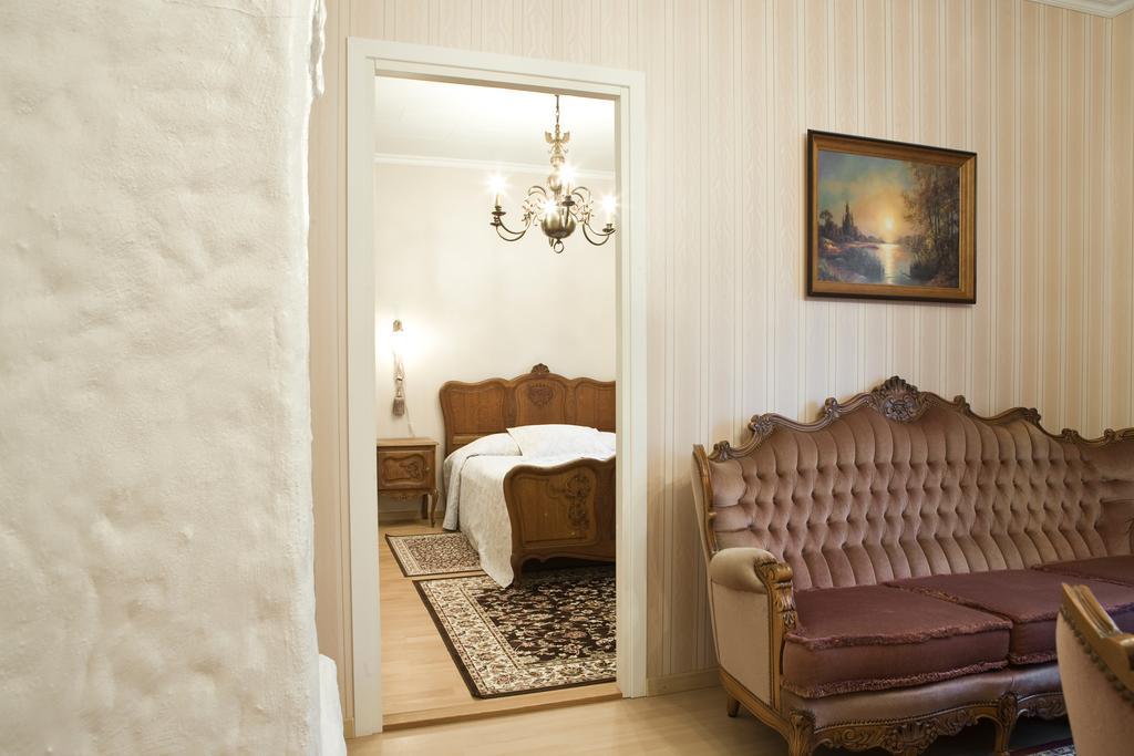 Kärdla Posti Hostel מראה חיצוני תמונה