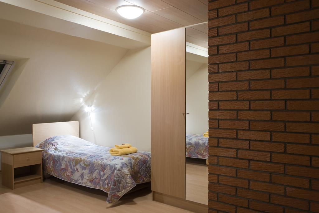 Kärdla Posti Hostel מראה חיצוני תמונה